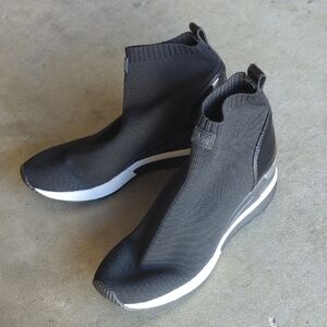 Brand New Black Michael Kors Knit Booties